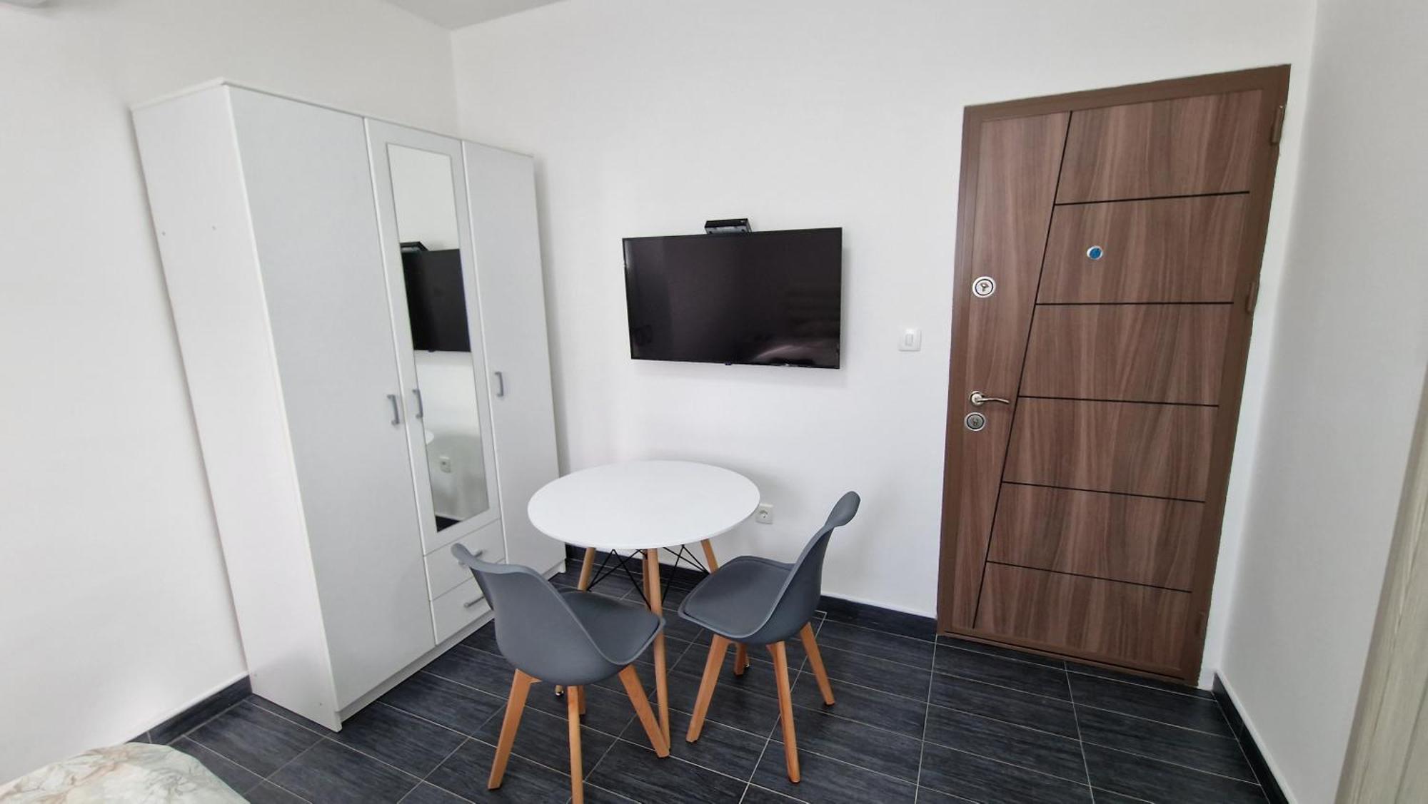 Apartman Tolosi 波德戈里察 外观 照片